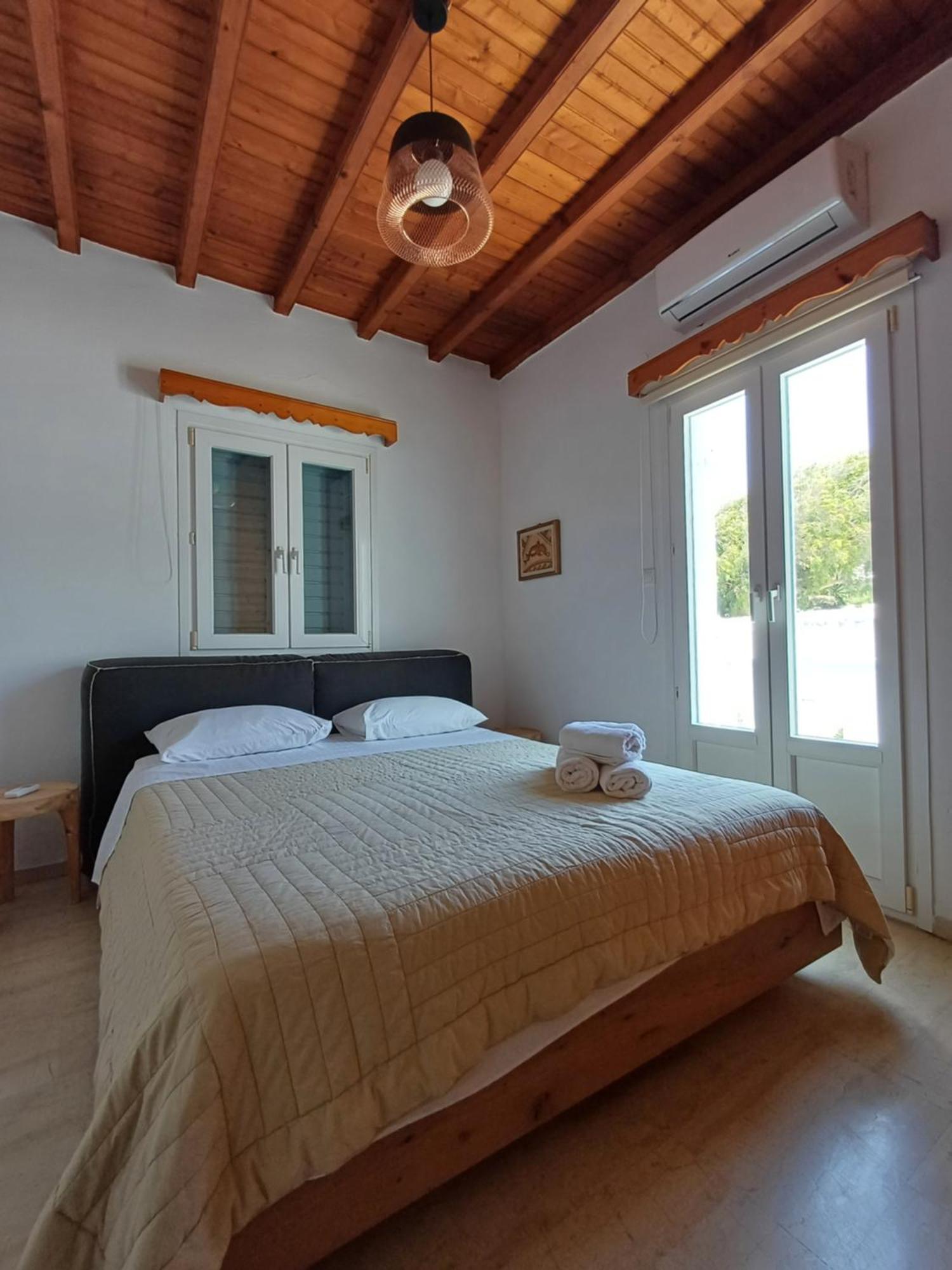 Manos Rooms Mykonos Town Exterior photo