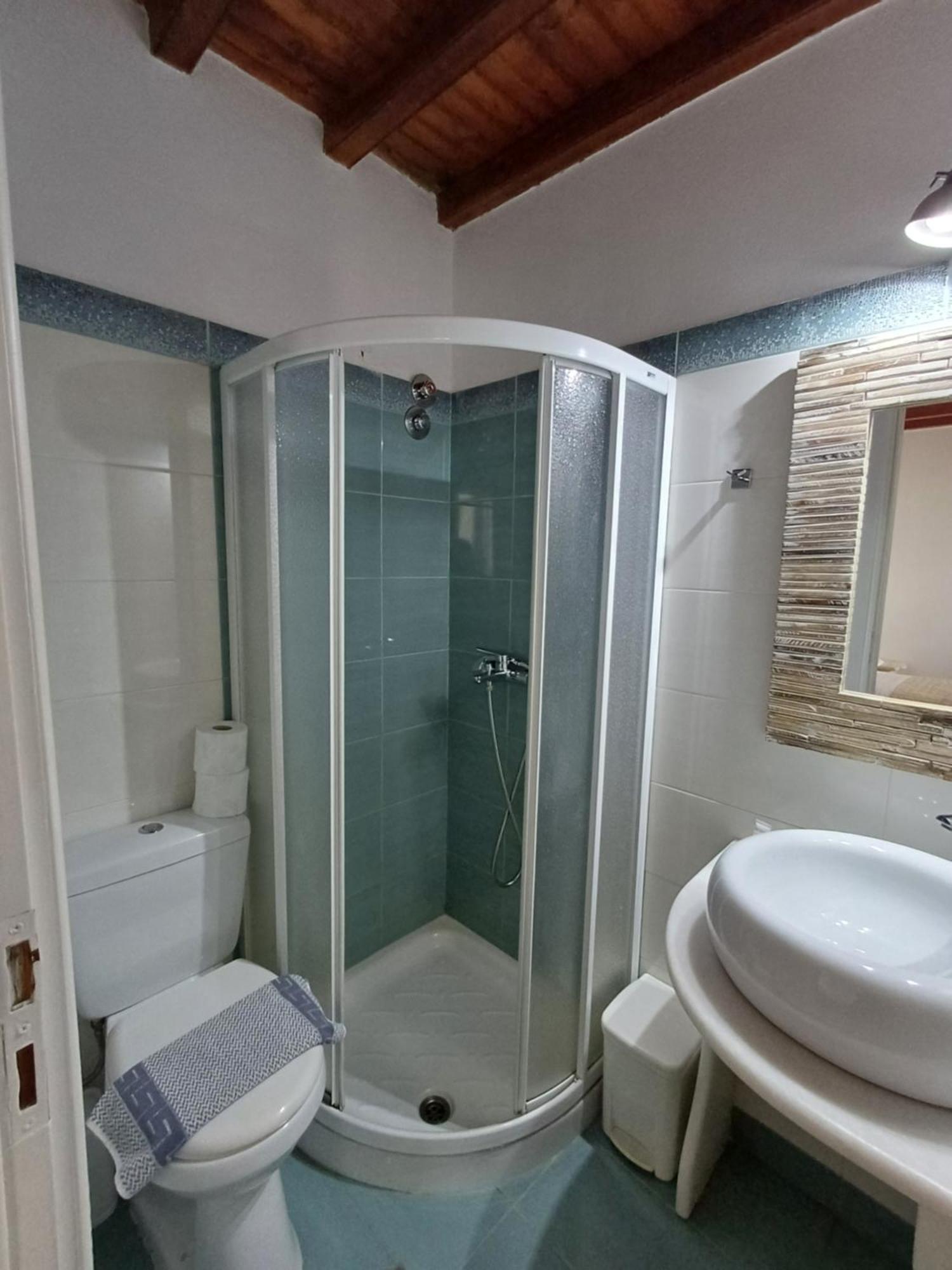 Manos Rooms Mykonos Town Exterior photo