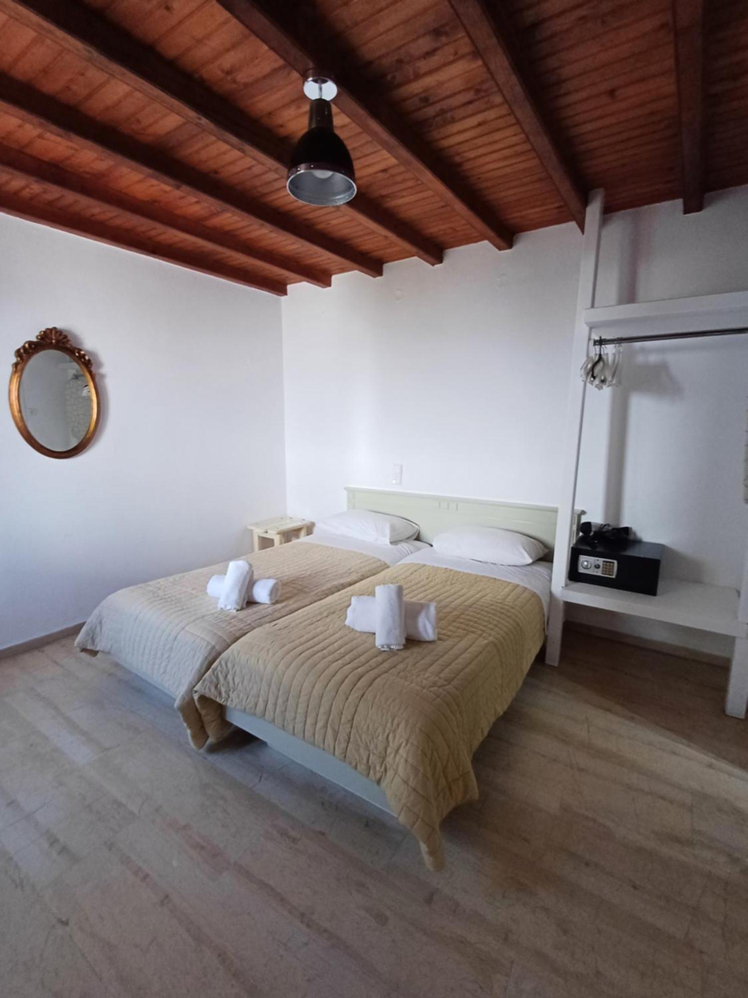Manos Rooms Mykonos Town Exterior photo