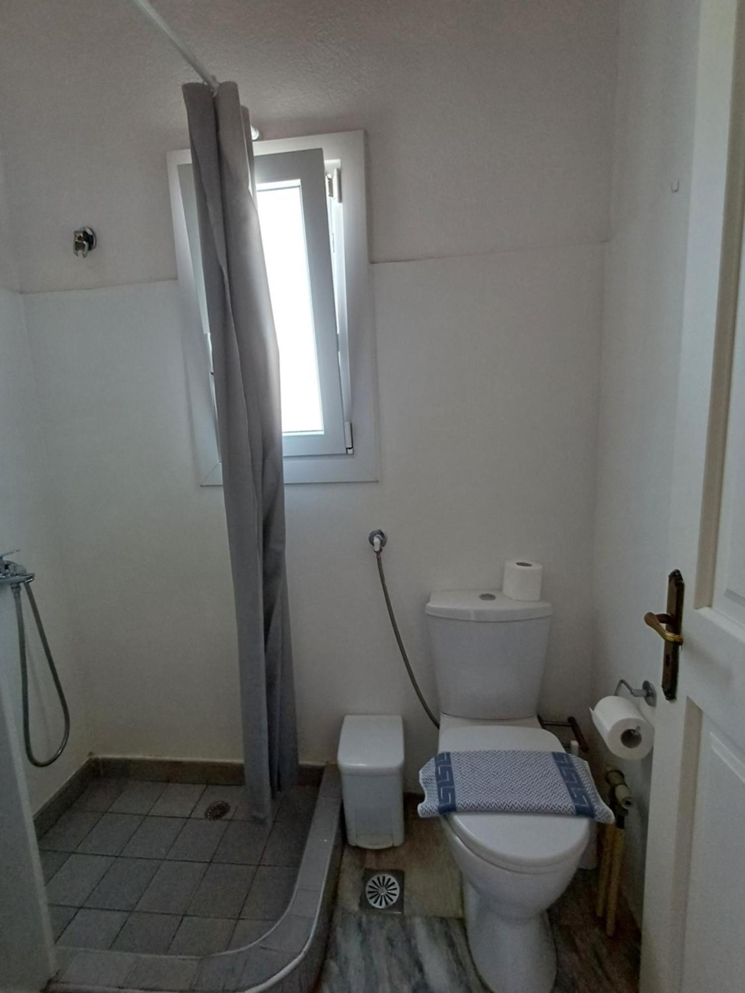 Manos Rooms Mykonos Town Exterior photo