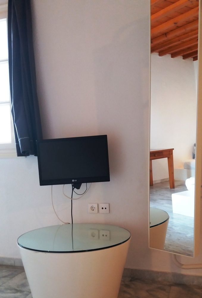 Manos Rooms Mykonos Town Exterior photo